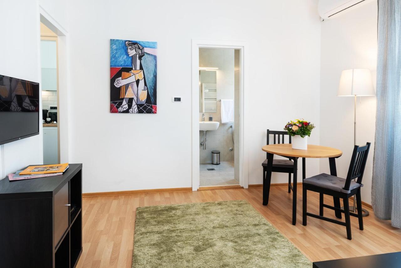 Studio Apartment Financial Park Belgrado Exterior foto